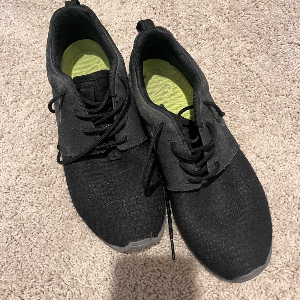 Nike Black and Gray Athletic Shoes